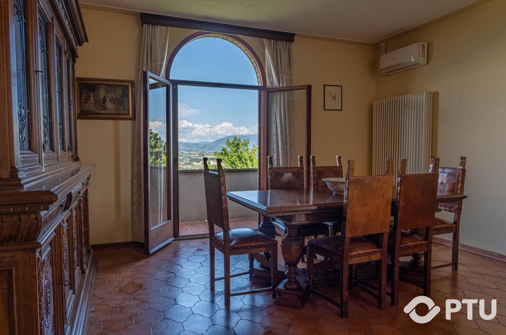 Villa Poloturisticoumbria Del Maestrale *